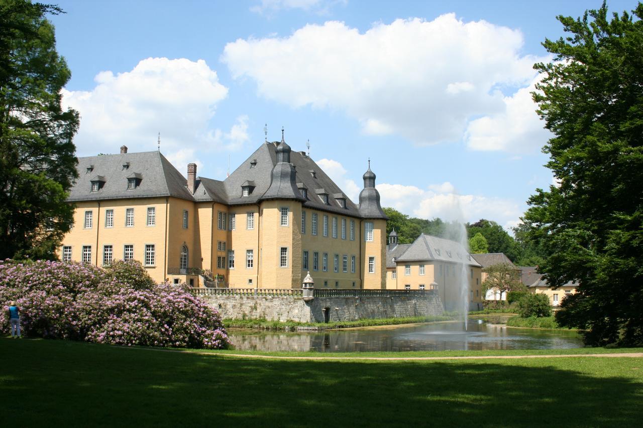 Hotel Schloss Dyck Juchen Экстерьер фото
